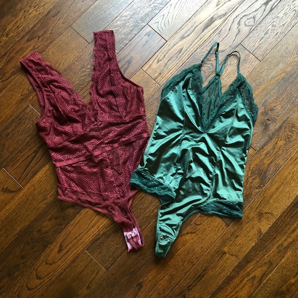 2 Dynamite Bodysuits - Picture 2 of 7